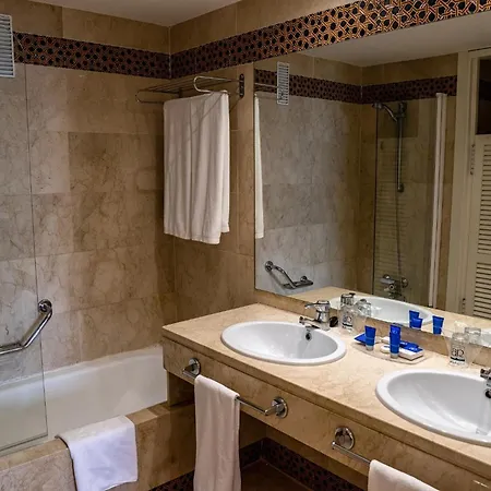 Hotel Ar 4*