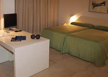 Ar Hotel 4*