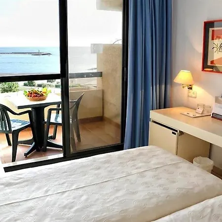 Ar Hotel 4*